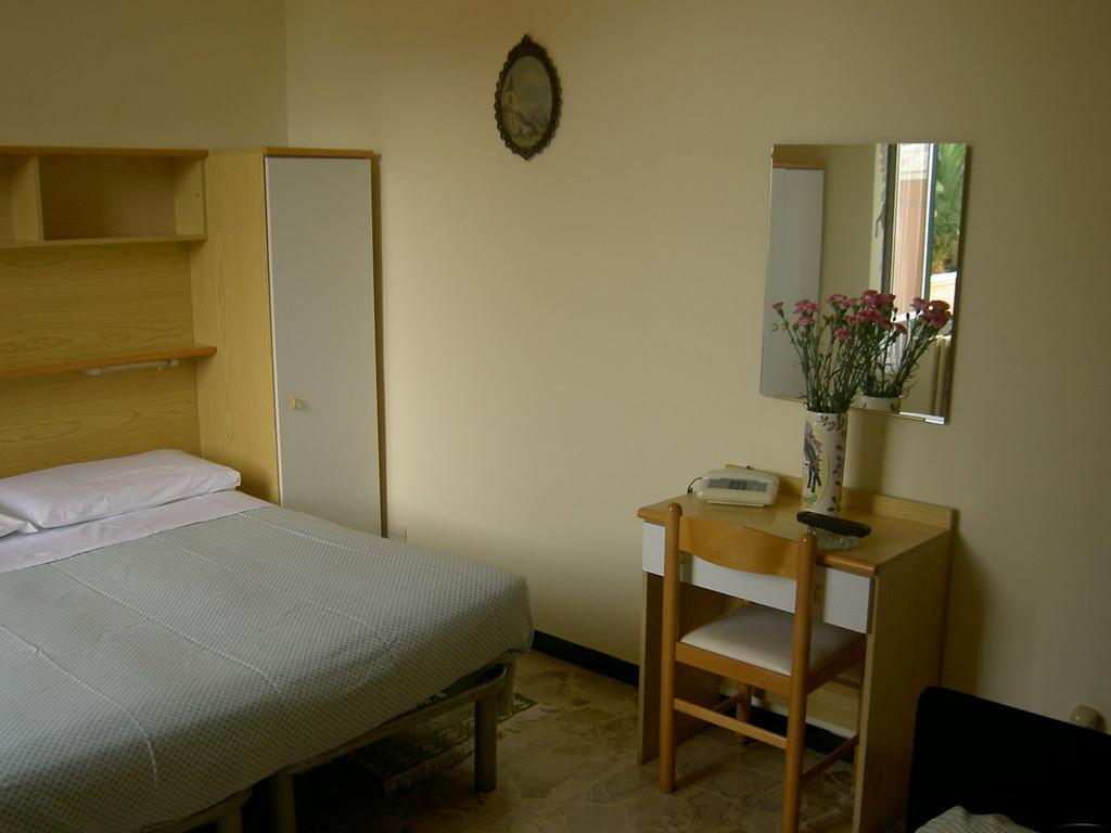 Albergo Kristina Bordighera Pokoj fotografie