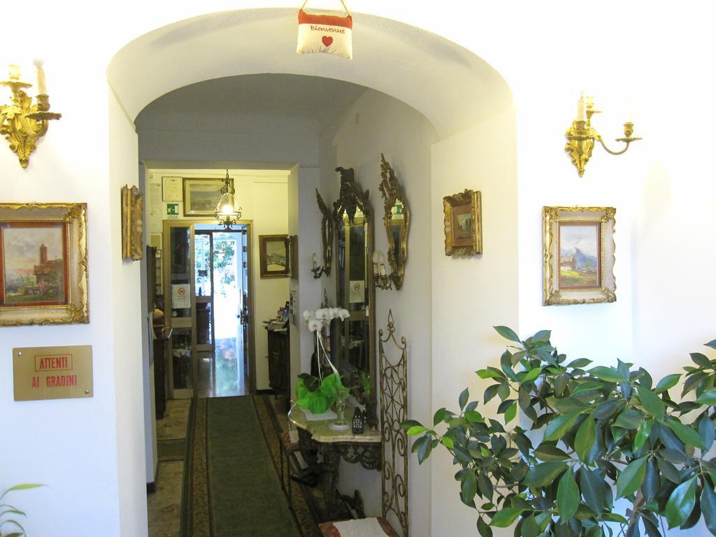 Albergo Kristina Bordighera Exteriér fotografie