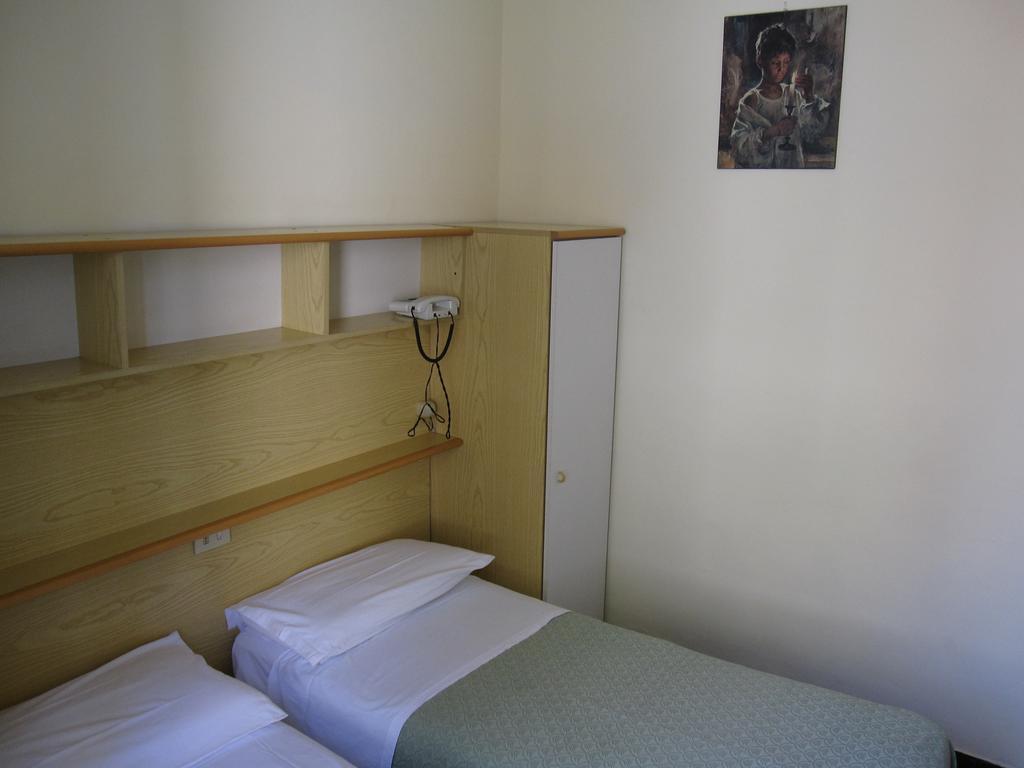 Albergo Kristina Bordighera Pokoj fotografie